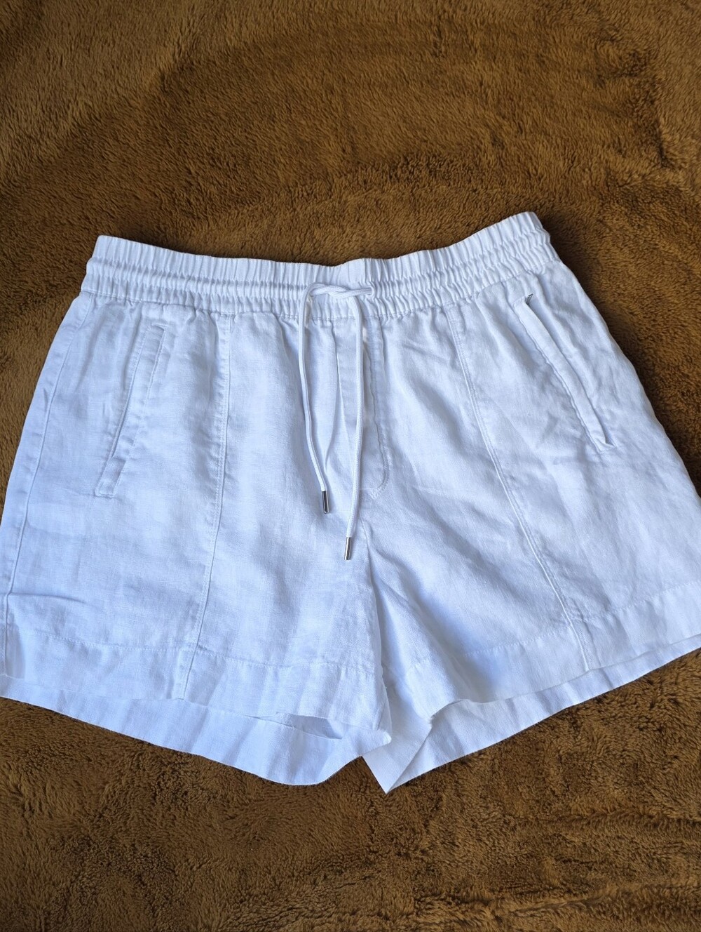 Size L ATHLETA Women’s Retreat Linen Mid Rise White Shorts